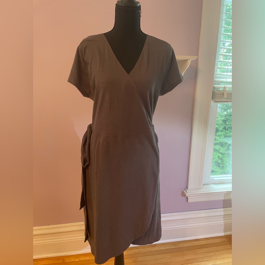 Pact Gray Midi Wrap Dress With Tie Waist And Pockets!
